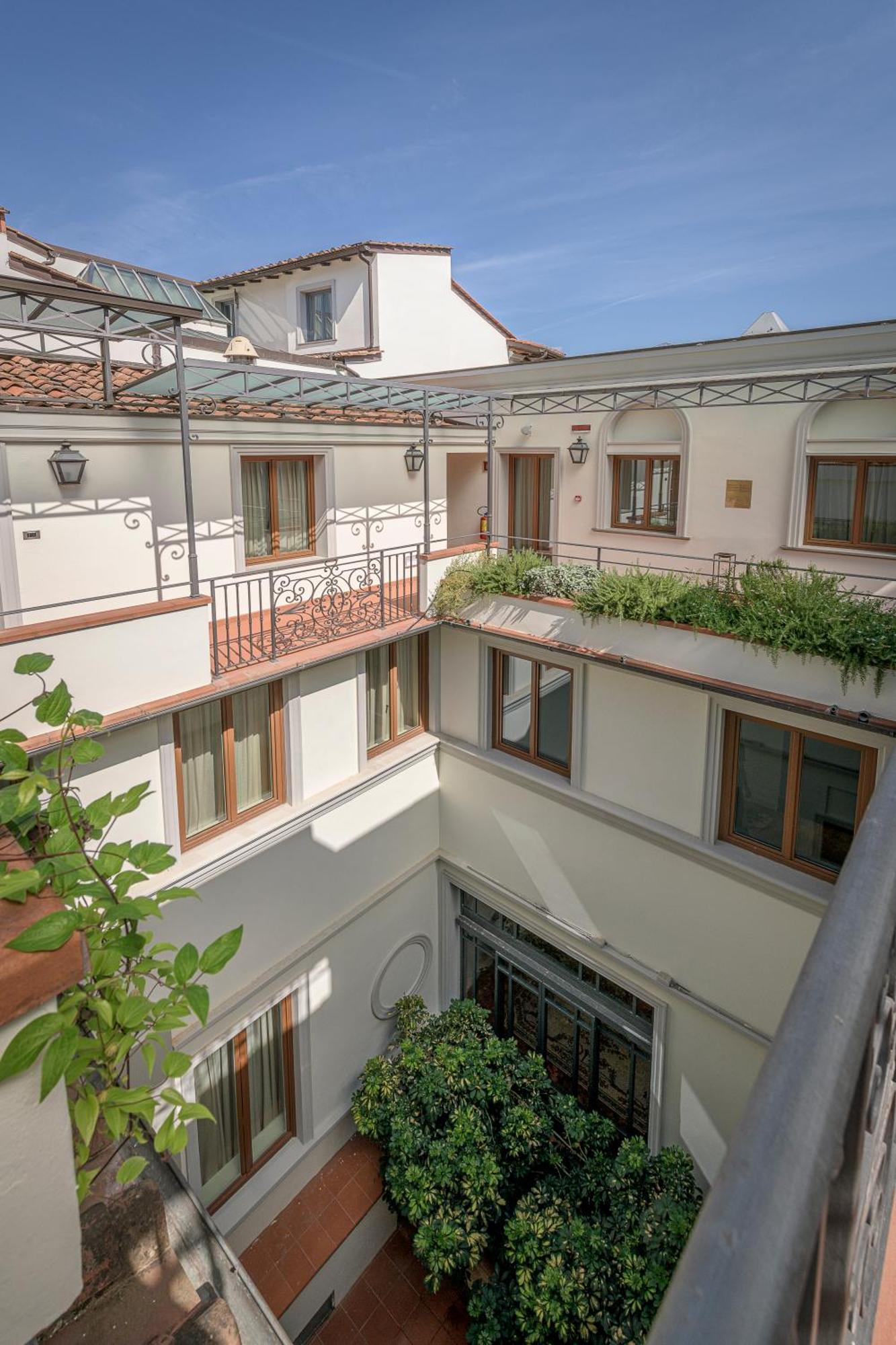 Palazzo Montebello Firenze Esterno foto
